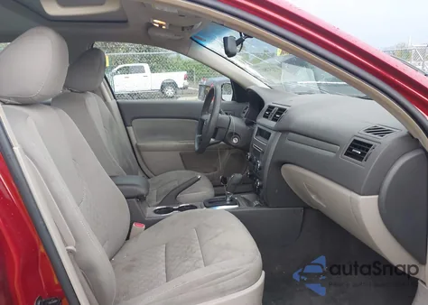 2010 Ford Fusion Se z USA, uszkodzony, nr VIN 3FAHP0HAXAR253782